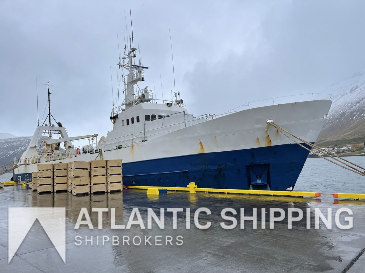 REDUCED PRICE ON WET FISH TRAWLER – WS 552!